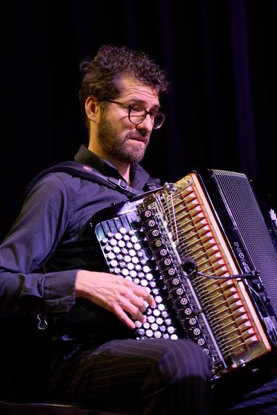 Diknu Schneeberger Trio & Christian Bakanic im Kosmos Theater. 20. Internationales Akkordeonfestival. Wien, Österreich. 19. März 2019.