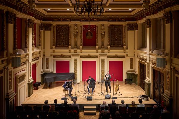 trio akk:zent am Dienstag, 14. März 2023 im Rahmen des 24. Internationalen Akkordeon Festivals 2023 im Ehrbar Saal in Wien.