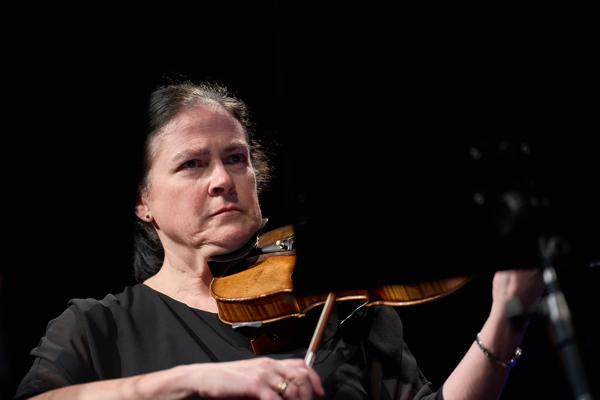 Violinistin Anne Harvey-Nagl mit dem Koehne Quartett am Samstag, 25. Februar 2023 im Rahmen des 24. Internationalen Akkordeon Festivals 2023 im Stadtsaal in Wien.