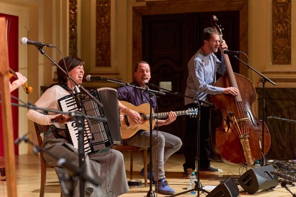 Anita Obwegs Quartetto am Montag, 20. März 2023 im Rahmen des 24. Internationalen Akkordeon Festivals 2023 im Ehrbar Saal in Wien.