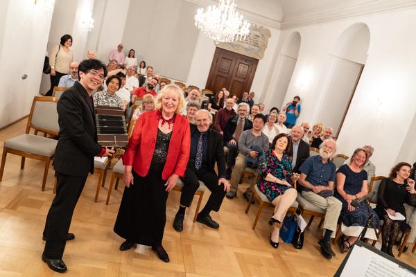 Ruei-Ran „Algy“ Wu (Bandoneon) und Eveline Karoh (Klavier) am Samstag, 13. April 2024 im Alten Konzertsaal der Universität für Musik und darstellende Kunst Wien.