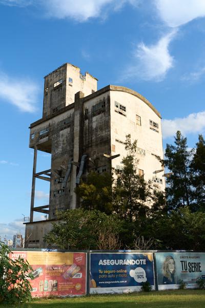 Abandoned grain silo. Rosario, Argentina. 2020.
