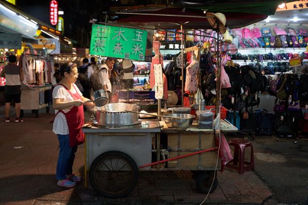 Linjiang Street Night Market. Taipei, Taiwan. 2019.